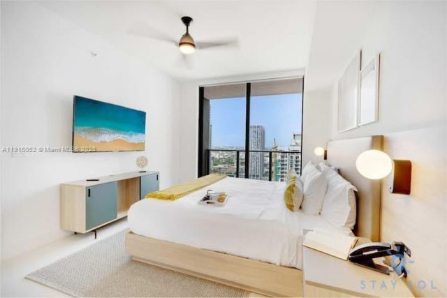 159 NE 6th St, Unit 3004, Miami, FL 33132 Photo