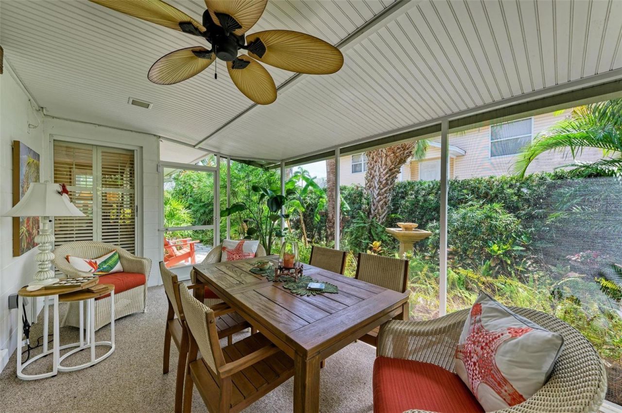 136 Crescent Dr, Anna Maria, FL 34216 Photo