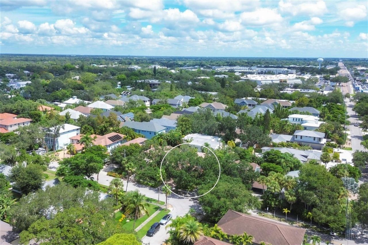 3837 Camino Real, Sarasota, FL 34239 Photo