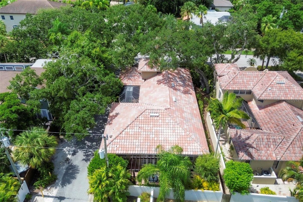 3837 Camino Real, Sarasota, FL 34239 Photo