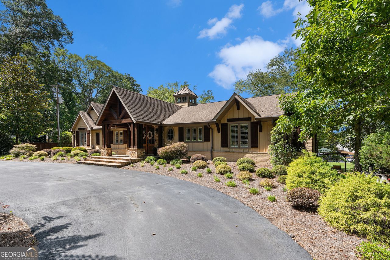 2484 Emerald Drive, Jonesboro, GA 30236 Main Photo