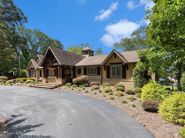 2484 Emerald Drive, Jonesboro, GA 30236