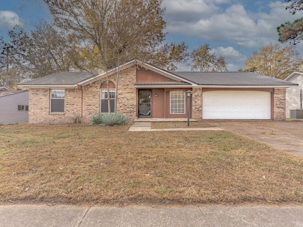 1925 W Nettleton Ave, Jonesboro, AR 72401