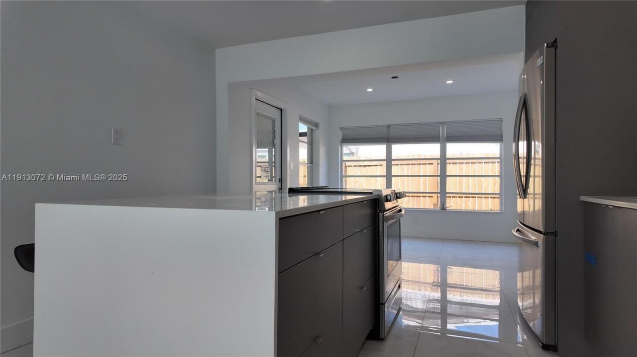 Please Call For Address, Hollywood, FL 33021 Photo