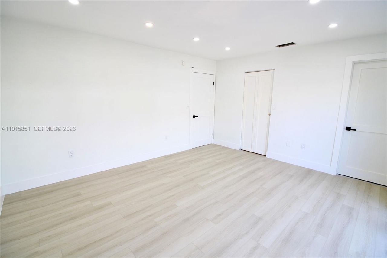 9775 SW 221st St, Cutler Bay, FL 33190 Photo