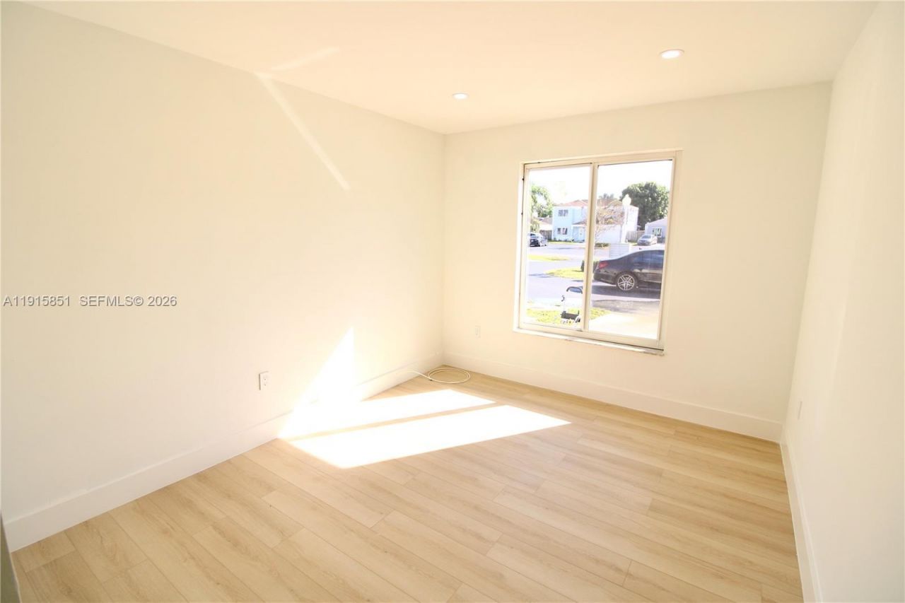 9775 SW 221st St, Cutler Bay, FL 33190 Photo