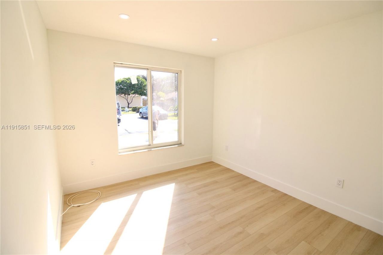 9775 SW 221st St, Cutler Bay, FL 33190 Photo