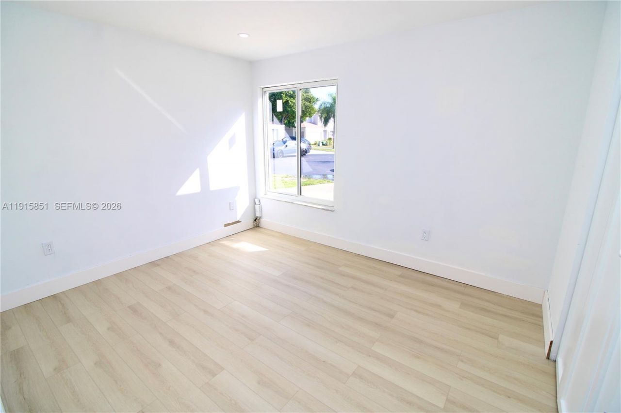 9775 SW 221st St, Cutler Bay, FL 33190 Photo