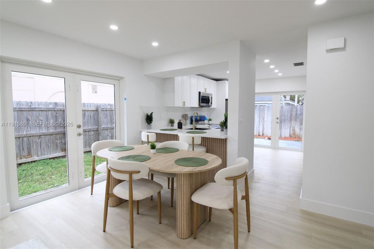 9775 SW 221st St, Cutler Bay, FL 33190 Photo