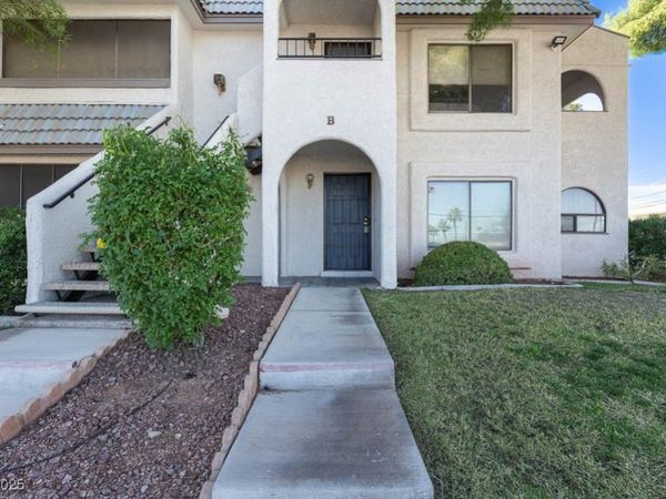 1400 Santa Margarita Street, Unit B, Las Vegas, NV 89146