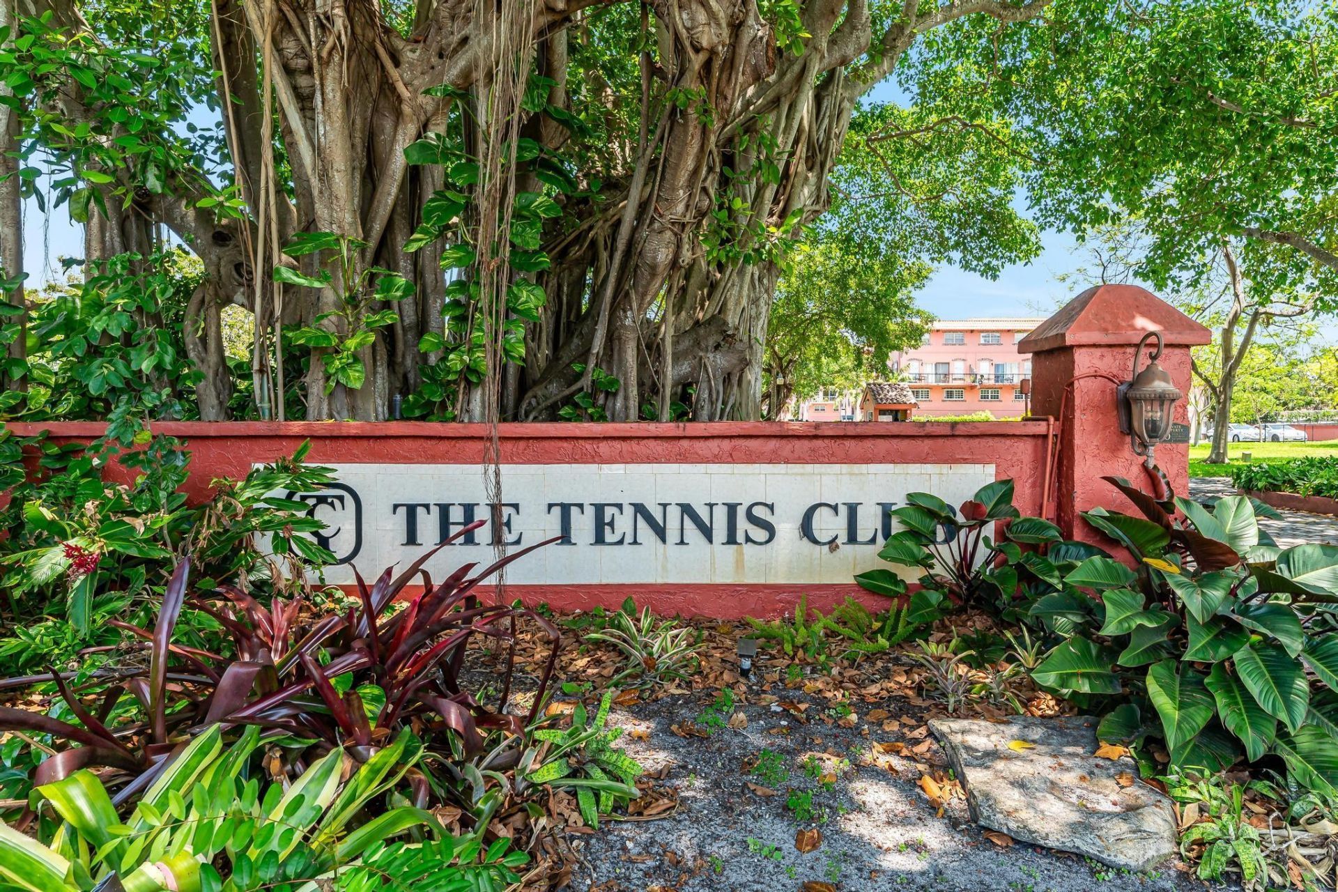 650 Tennis Club Drive, Unit 303, Fort Lauderdale, FL 33311 Photo
