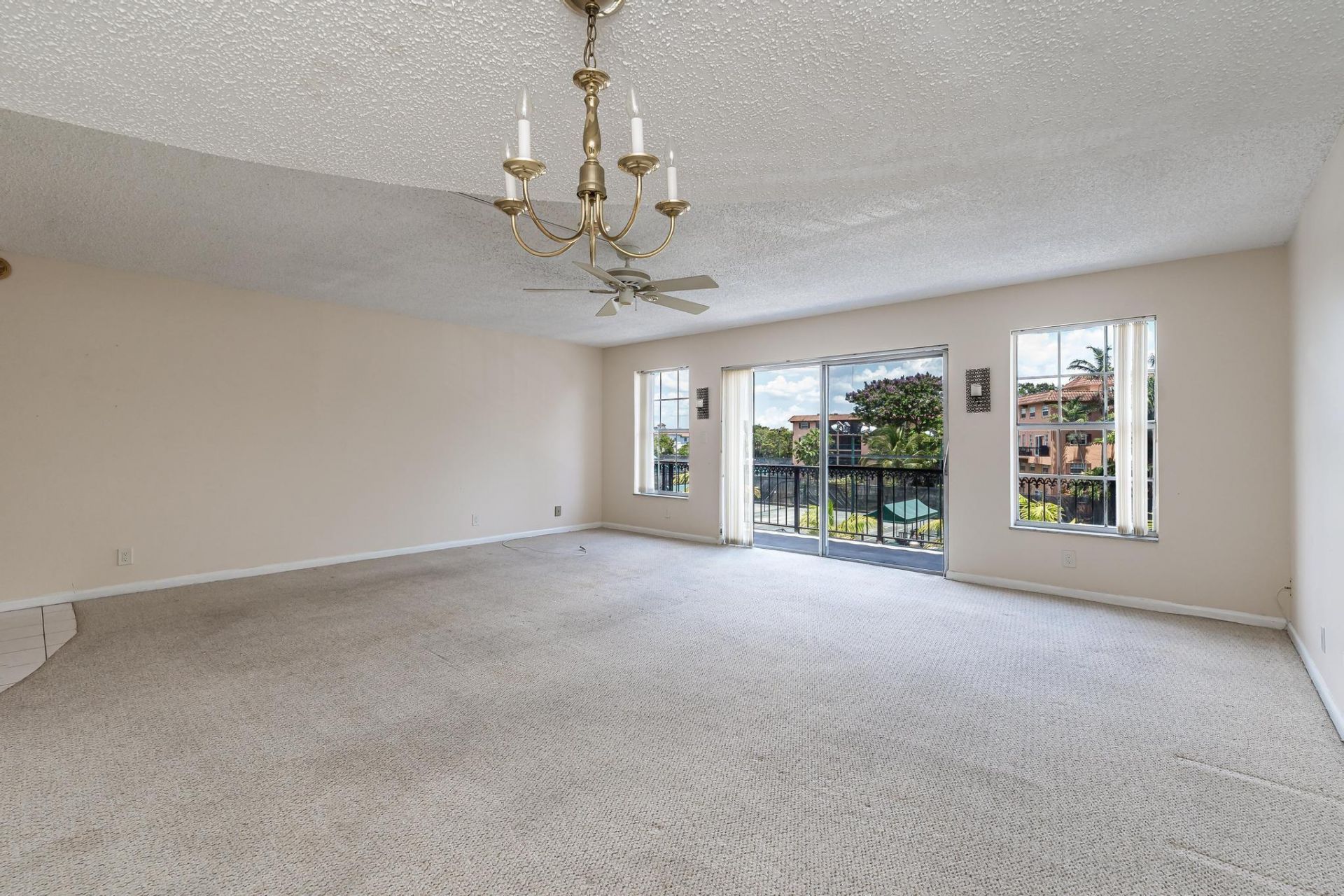 650 Tennis Club Drive, Unit 303, Fort Lauderdale, FL 33311 Photo