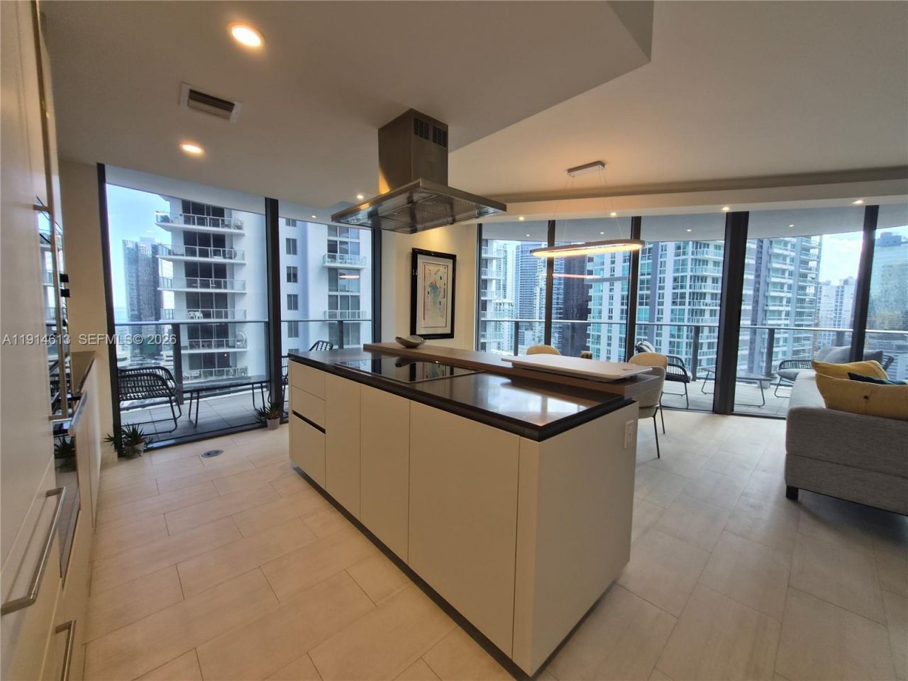 1000 Brickell Plz, Unit 2101, Miami, FL 33131 Photo