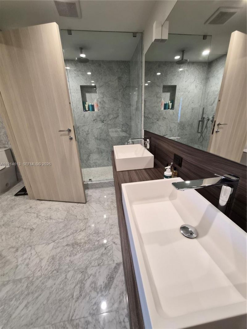 1000 Brickell Plz, Unit 2101, Miami, FL 33131 Photo