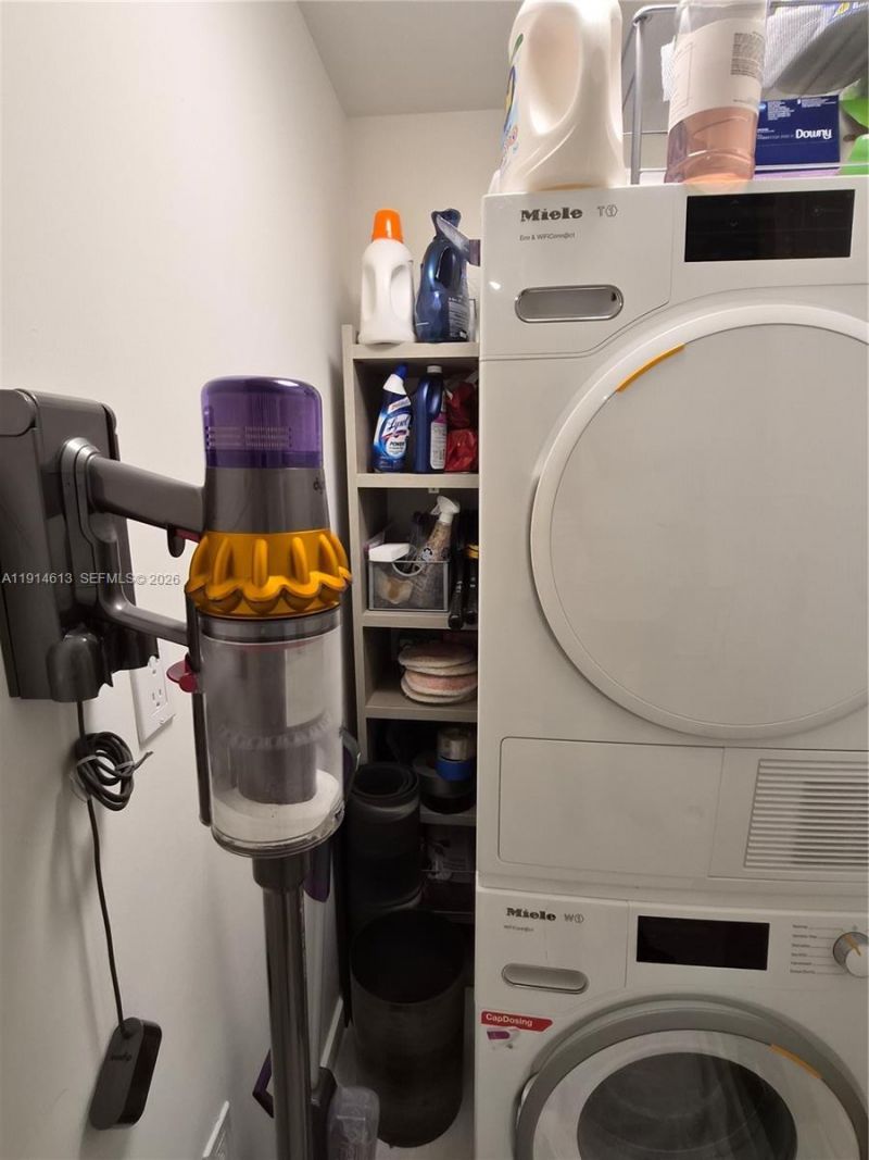 1000 Brickell Plz, Unit 2101, Miami, FL 33131 Photo