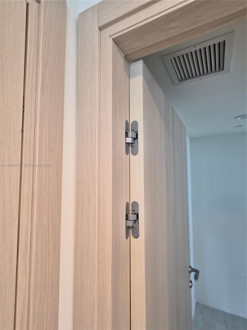 1000 Brickell Plz, Unit 2101, Miami, FL 33131 Photo