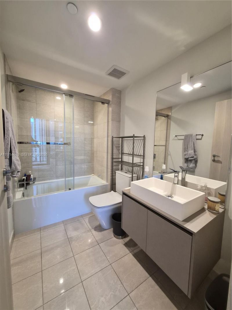 1000 Brickell Plz, Unit 2101, Miami, FL 33131 Photo
