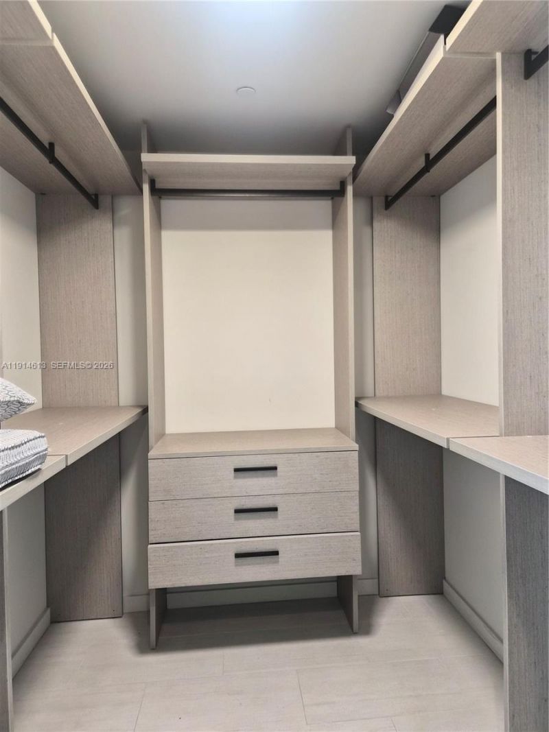 1000 Brickell Plz, Unit 2101, Miami, FL 33131 Photo