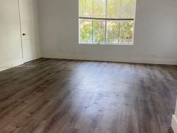 6805 Abbott Ave, Unit 7, Miami Beach, FL 33141