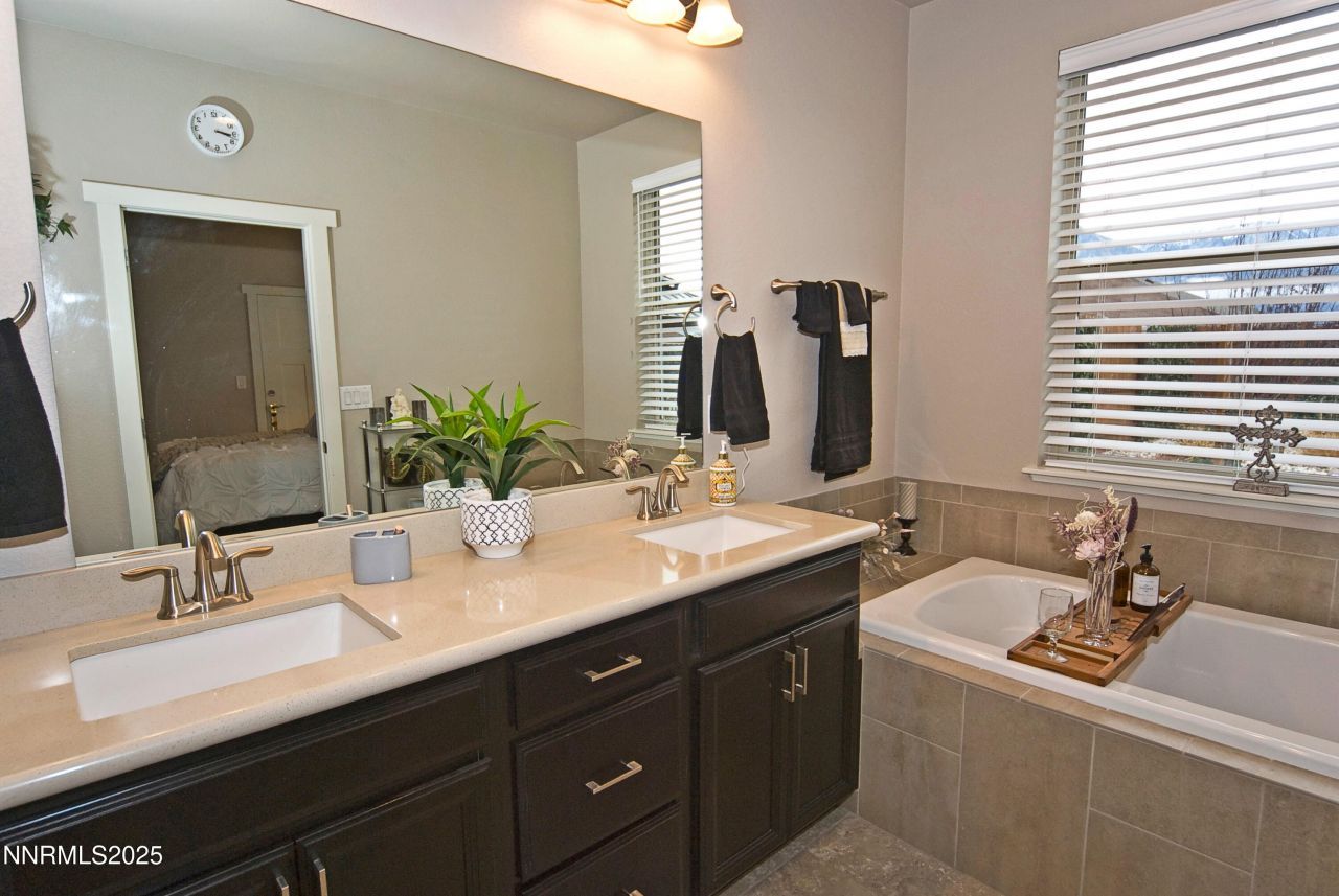 768 E Cottage Loop, Gardnerville, NV 89460 Photo