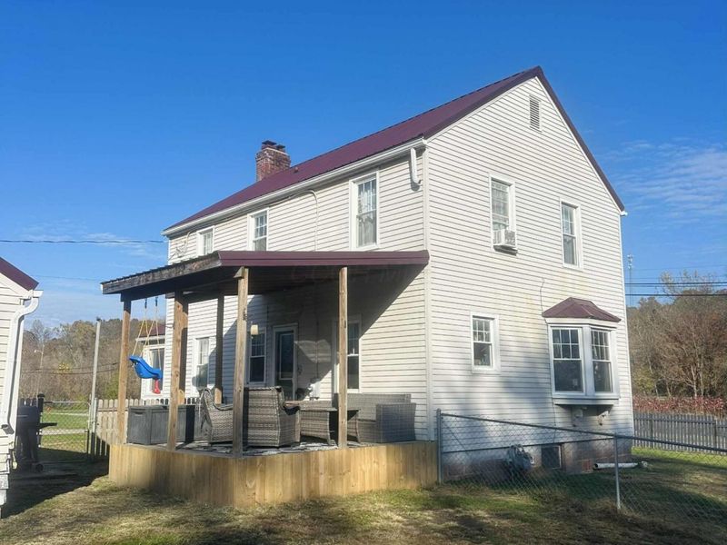 185 Adams Street, Corning, OH 43730 Photo 3