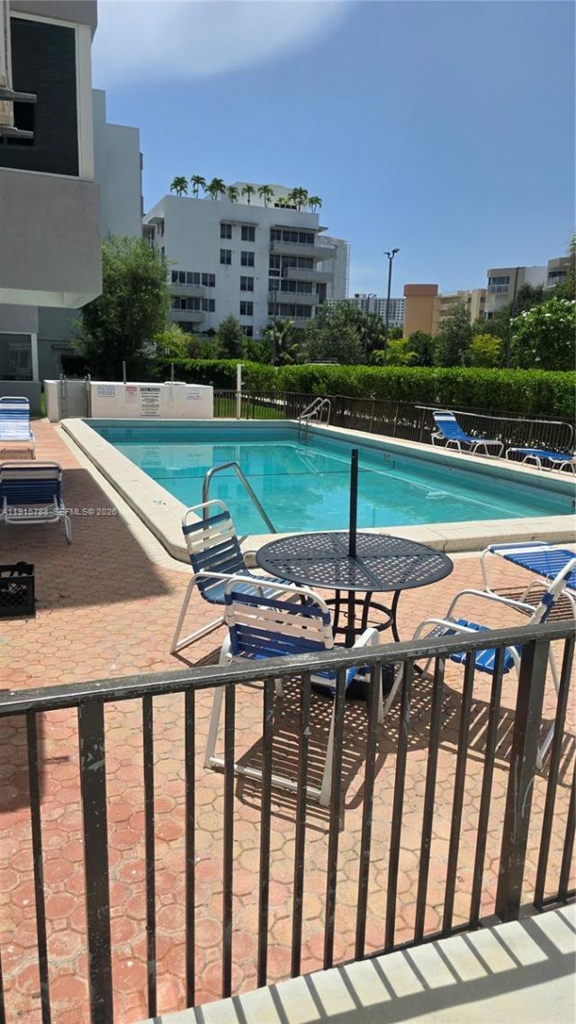 250 180th Dr, Unit 510, Sunny Isles Beach, FL 33160 Photo