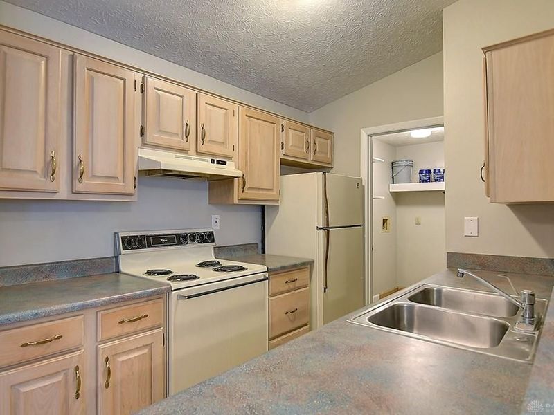 6620 Green Branch Drive, Unit 8, Centerville, OH 45459 Photo 10