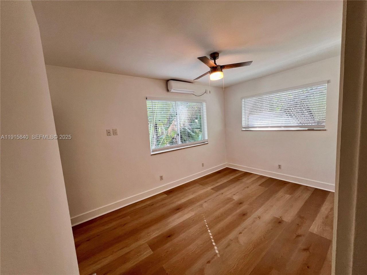 1198 Marseille Dr, Unit 4, Miami Beach, FL 33141 Photo