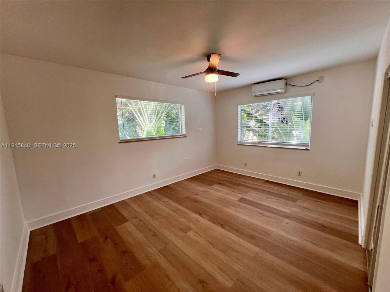 1198 Marseille Dr, Unit 4, Miami Beach, FL 33141 Photo