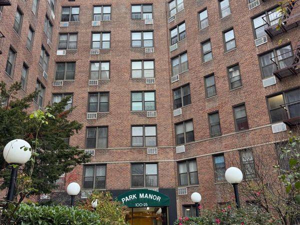 100-25 Queens Boulevard, Unit 6EE, Forest Hills, NY 11375