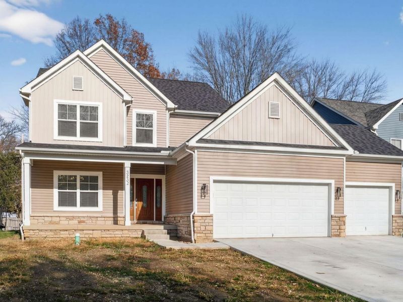 3832 Emmons Avenue, Columbus, OH 43219 Photo 2