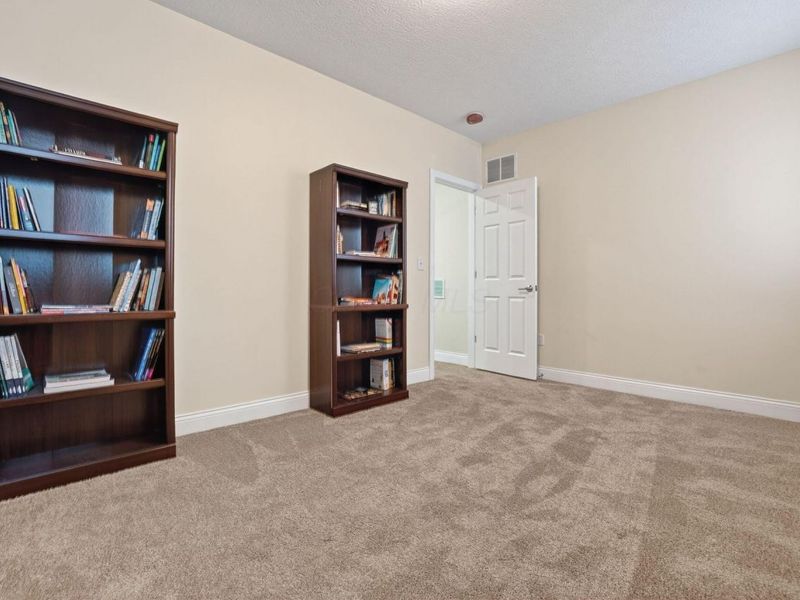 3832 Emmons Avenue, Columbus, OH 43219 Photo 32