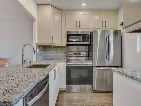 3405 NW 48th Ave, Unit 611, Lauderdale Lakes, FL 33319