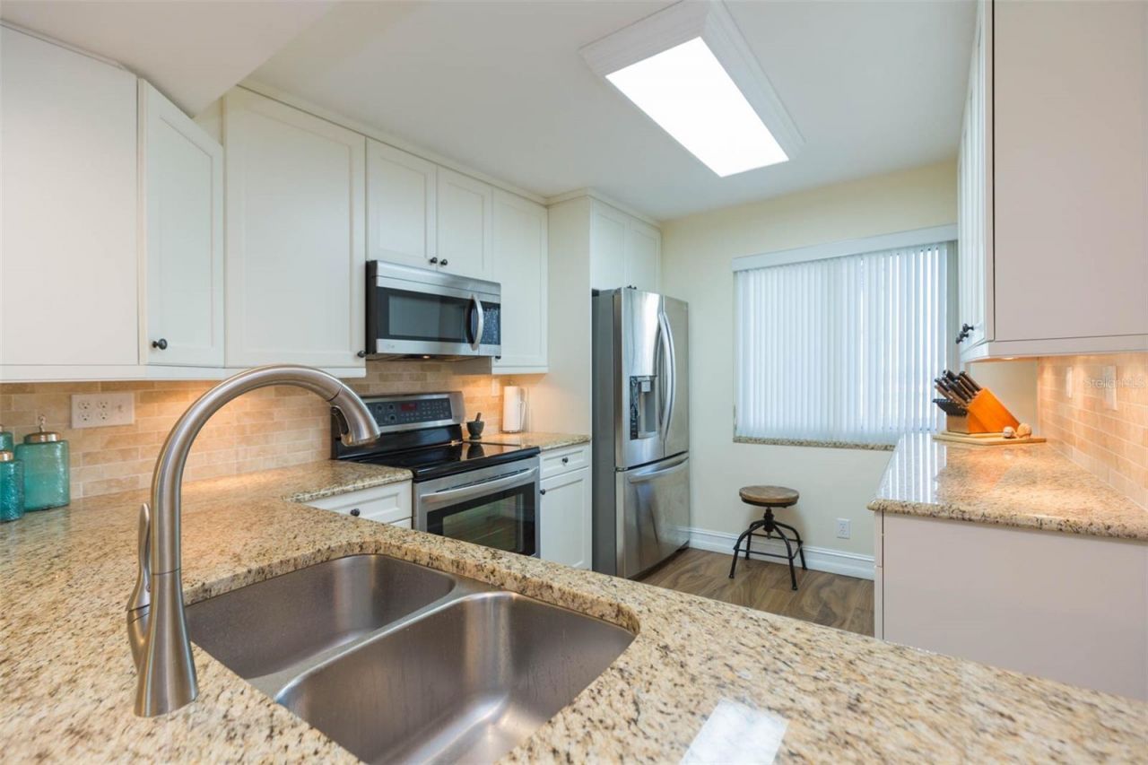 5642 Puerta Del Sol Boulevard S, Unit 142, Saint Petersburg, FL 33715 Photo
