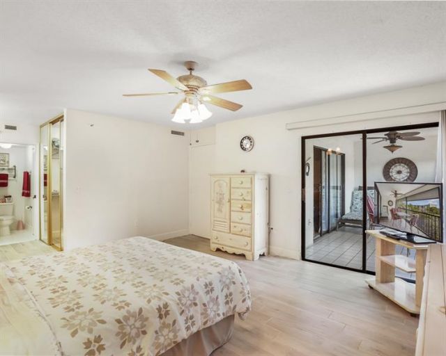 2334 S Cypress Bend Drive, Unit 302, Pompano Beach, FL 33069 Photo