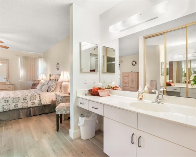 2334 S Cypress Bend Drive, Unit 302, Pompano Beach, FL 33069 Photo