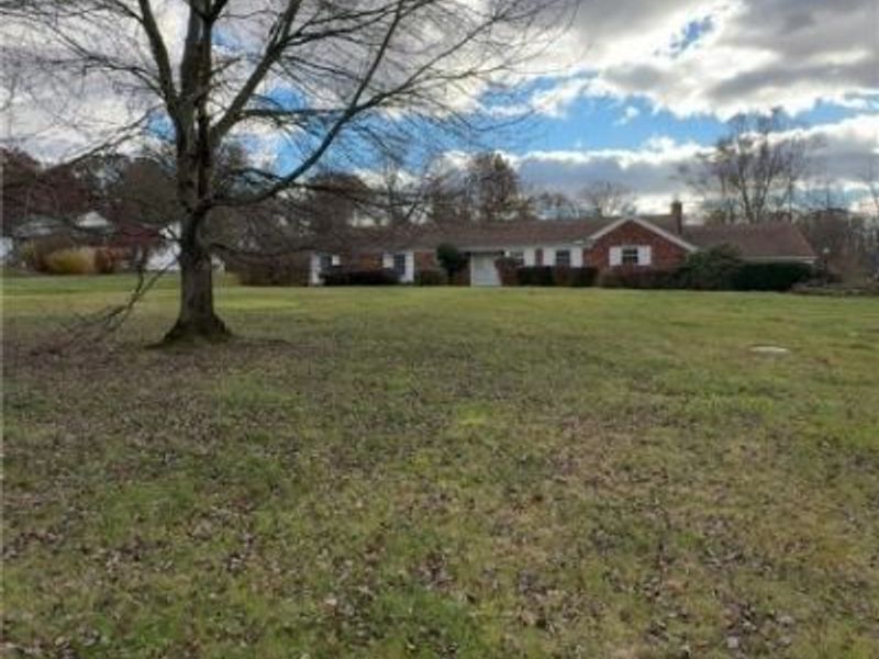 28000 S Woodland Road, Pepper Pike, OH 44124 Photo 2