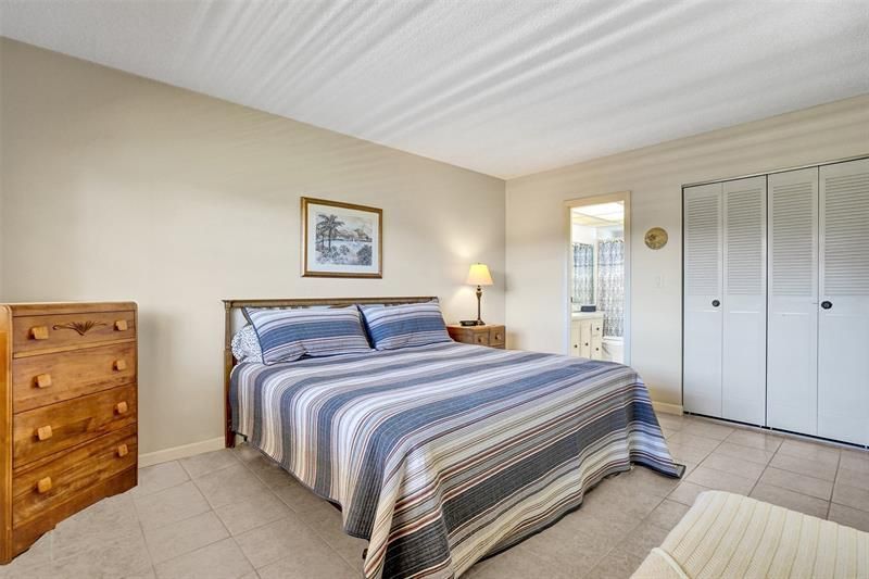 4700 NW 35th Street, Unit 507, Lauderdale Lakes, FL 33319 Photo