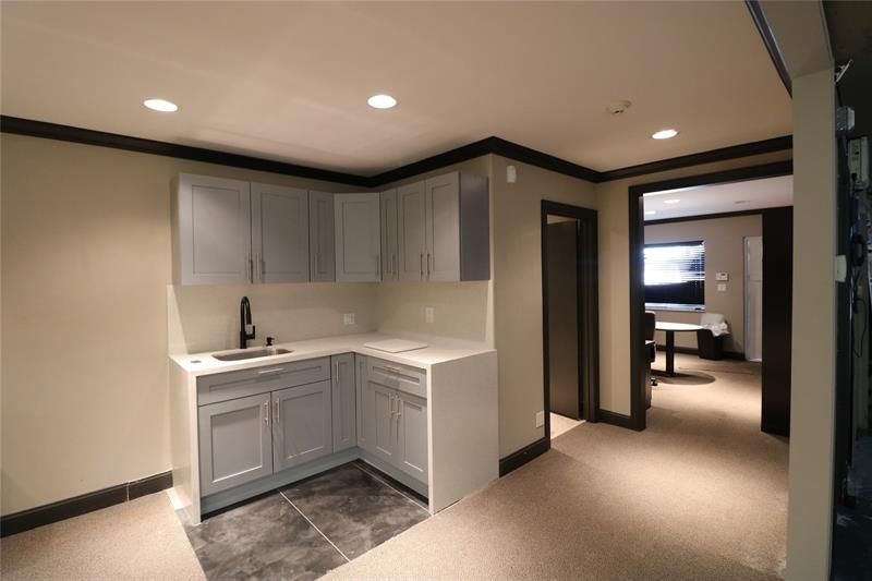 2175 N Andrews Avenue, Unit 8, Pompano Beach, FL 33069 Photo