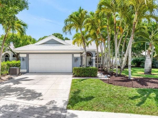 2860 Wilderness Rd, West Palm Beach, FL 33409