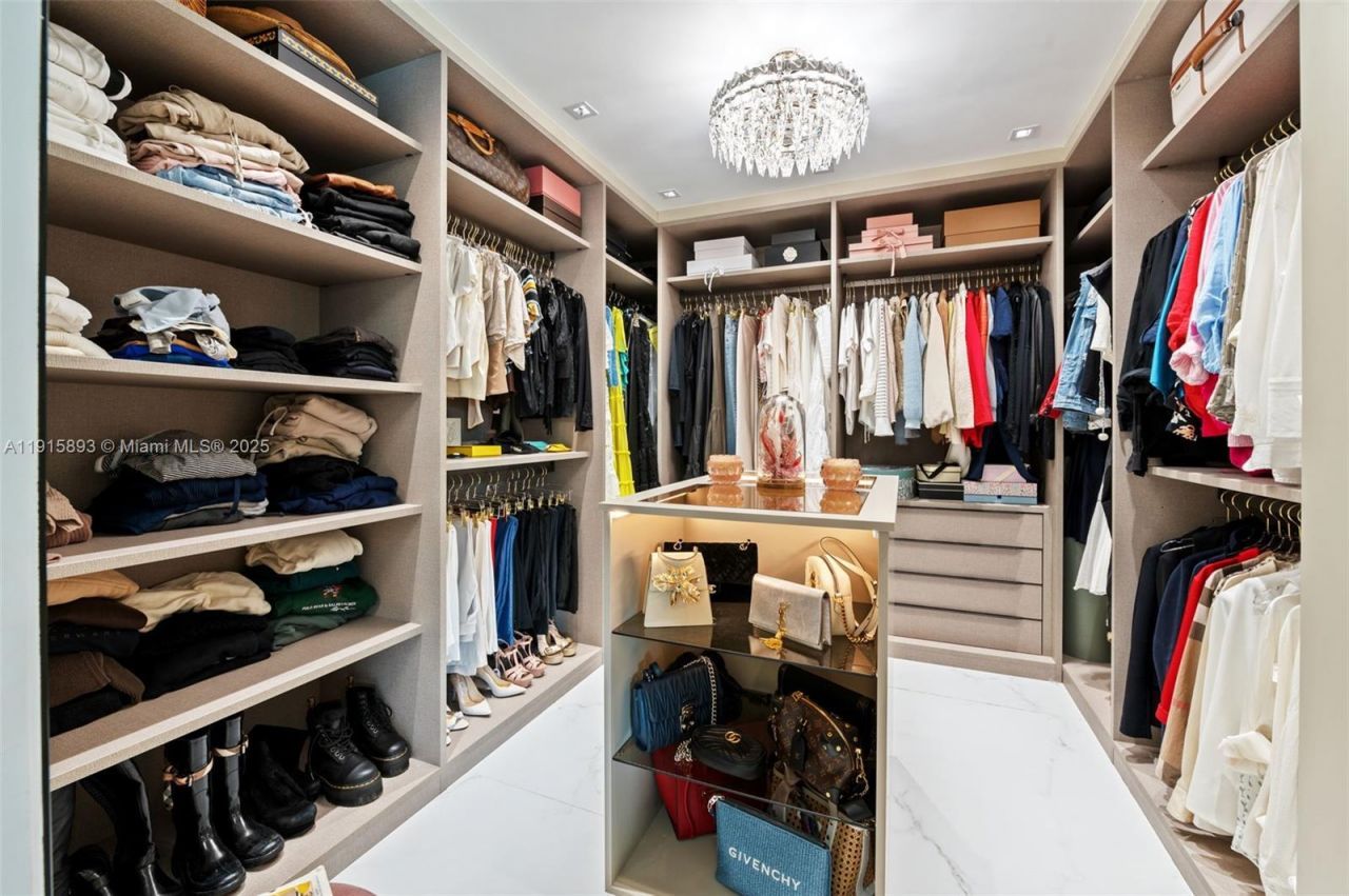 1792 Cleveland Rd, Miami Beach, FL 33141 Photo