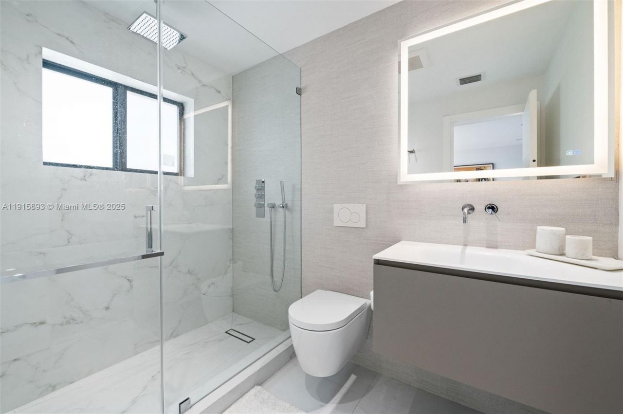 1792 Cleveland Rd, Miami Beach, FL 33141 Photo