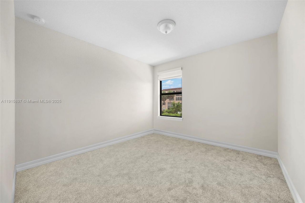 3142 Poinciana St, Lauderdale Lakes, FL 33311 Photo