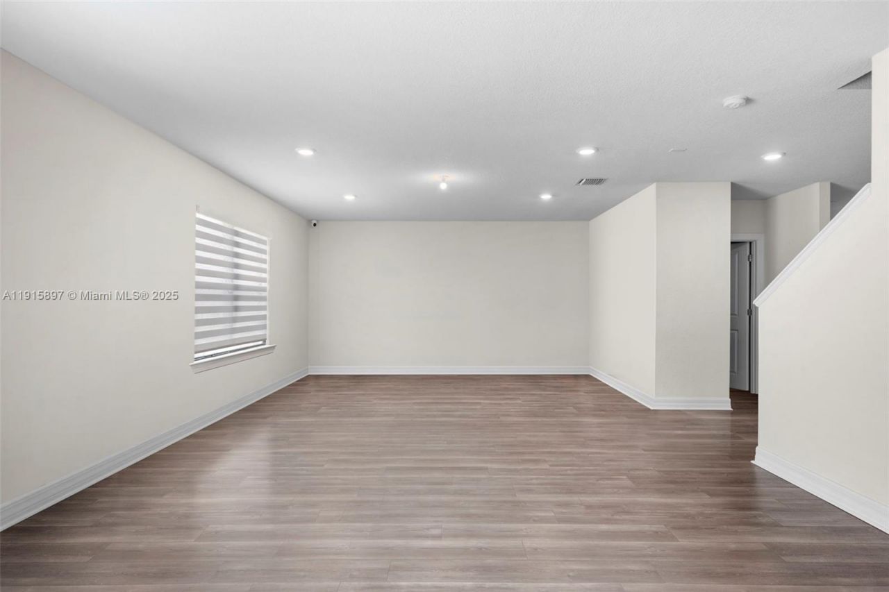 3142 Poinciana St, Lauderdale Lakes, FL 33311 Photo