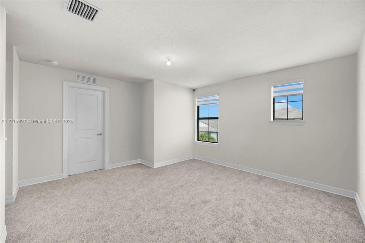 3142 Poinciana St, Lauderdale Lakes, FL 33311 Photo