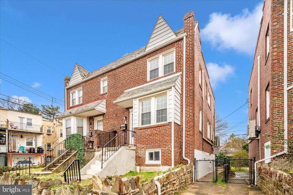 4 N Belle Grove Road, Baltimore, MD 21228 Main Photo
