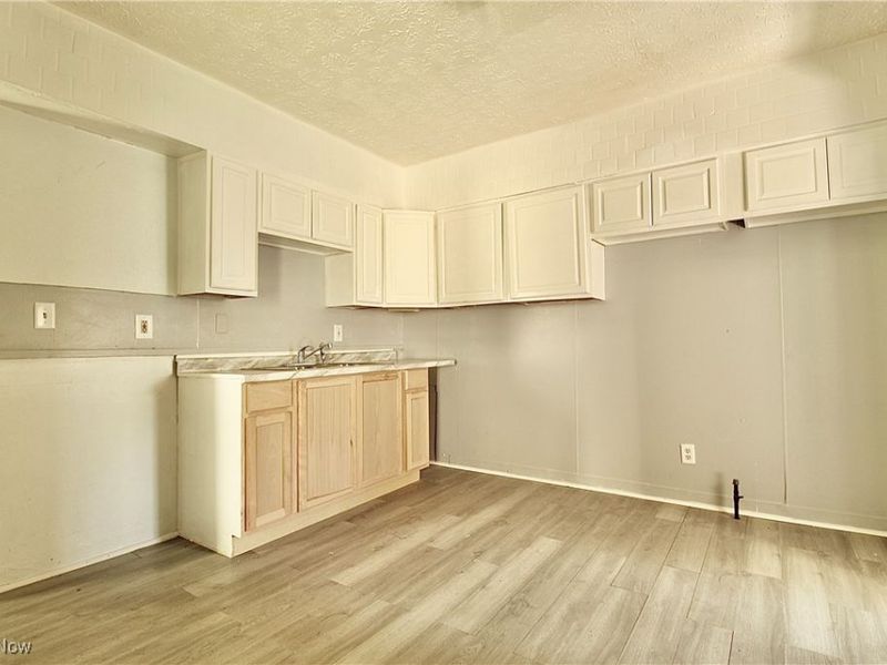 7106 Colfax Road, Cleveland, OH 44104 Photo 12