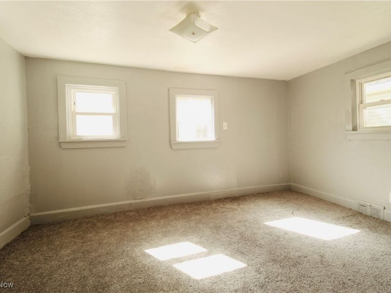 7106 Colfax Road, Cleveland, OH 44104 Photo 13