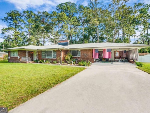 97 Azalea Avenue, Garden City, GA 31408