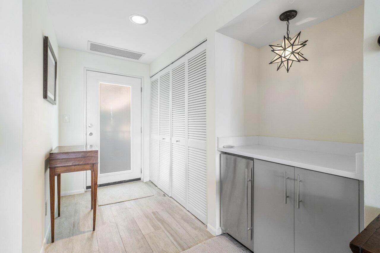 2275 S Ocean Boulevard, Unit 205a, Palm Beach, FL 33480 Photo